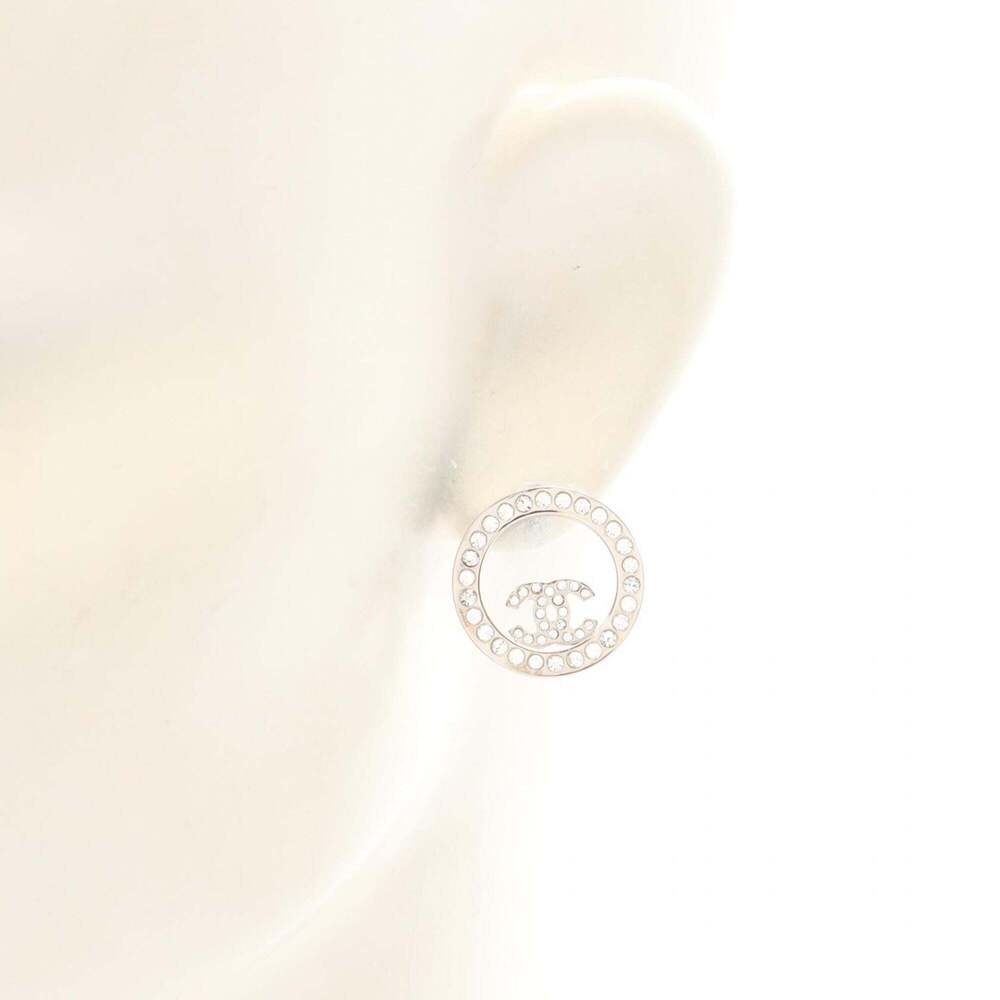 CHANEL White Logo Earrings - Picture 4 of 6